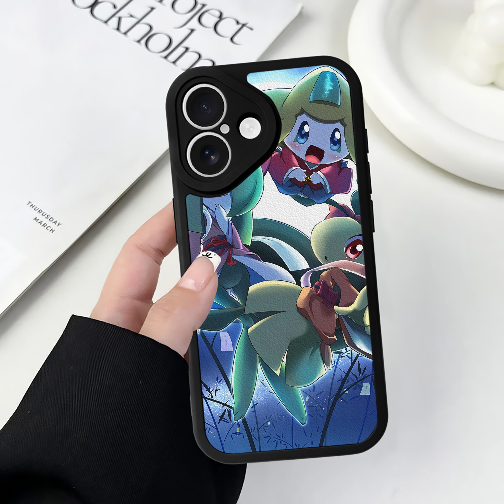 （画像用） ポケットモンスター Pokémon 【iPhone 16シリーズ対応】シリコンスマホケース（レザー調） 材質：シリコン